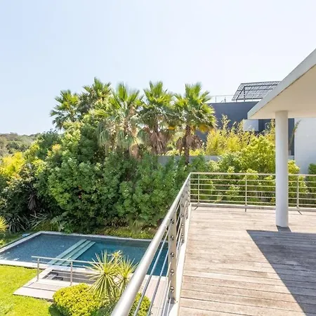 Luxury Two-storey With Pool & Rooftop Peaceful Setting Near Villa Cannes