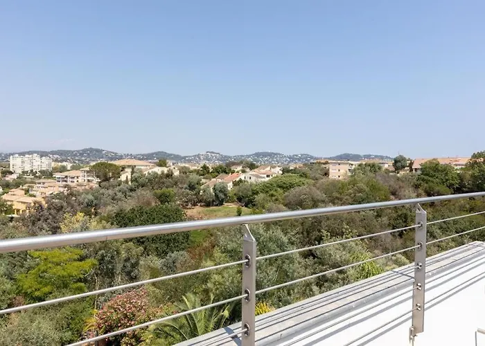 Villa Luxury Two-storey With Pool & Rooftop Peaceful Setting Near Cannes